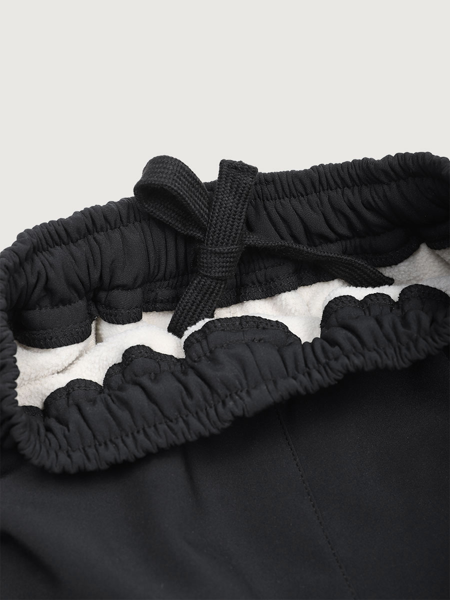 картинка Брюки Софтшел NIKASTYLE 2л19125 Черный от магазина детских товаров ALiSa