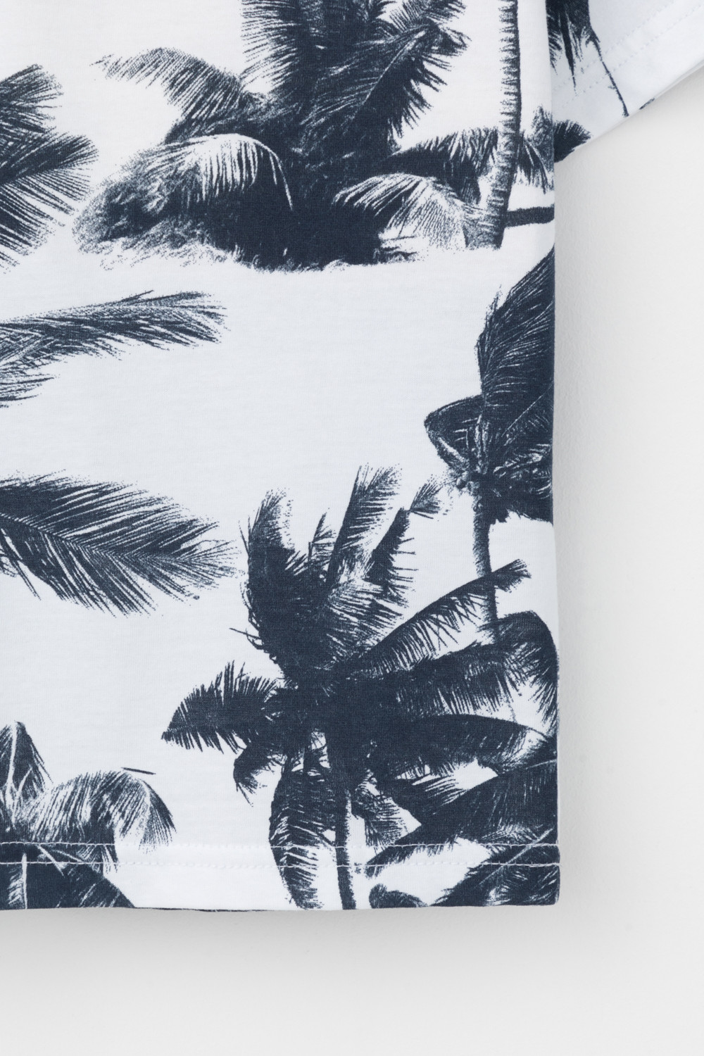 картинка Футболка для мальчика Crockid КР 302381 белый, высокие пальмы к450 от магазина детских товаров ALiSa