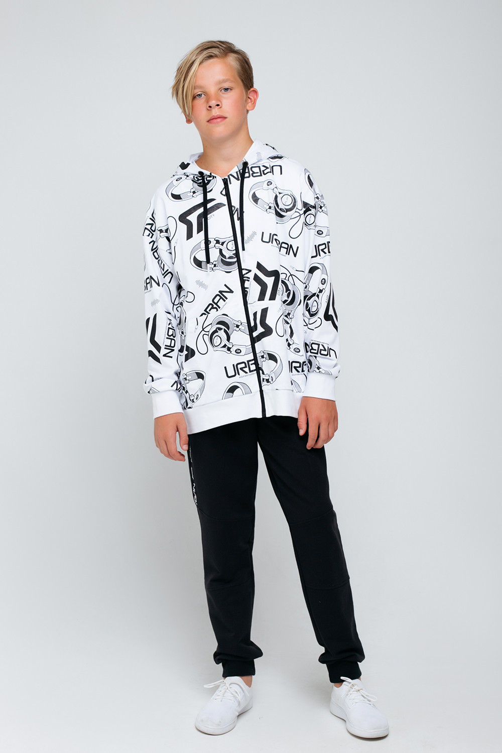 картинка Брюки для мальчика КБ 400316 черный к64 от магазина детских товаров ALiSa