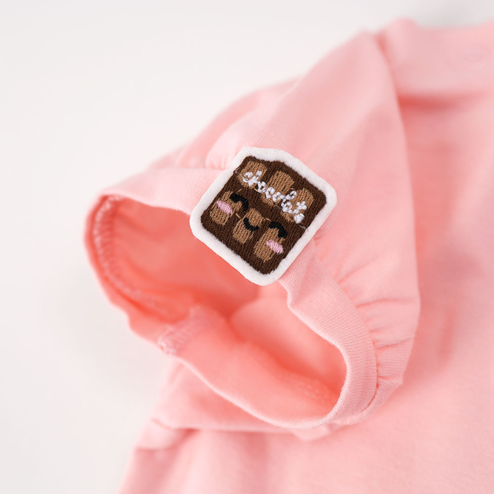 картинка Футболка с патчами на рукавах для девочки DR 18036 Светло-розовый от магазина детских товаров ALiSa