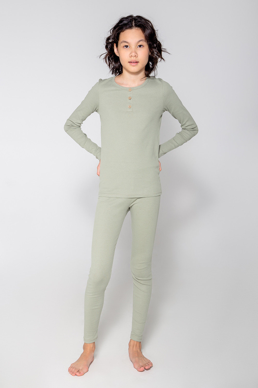 картинка Бриджи для девочки КБ 400501 оливковый хаки от магазина детских товаров ALiSa