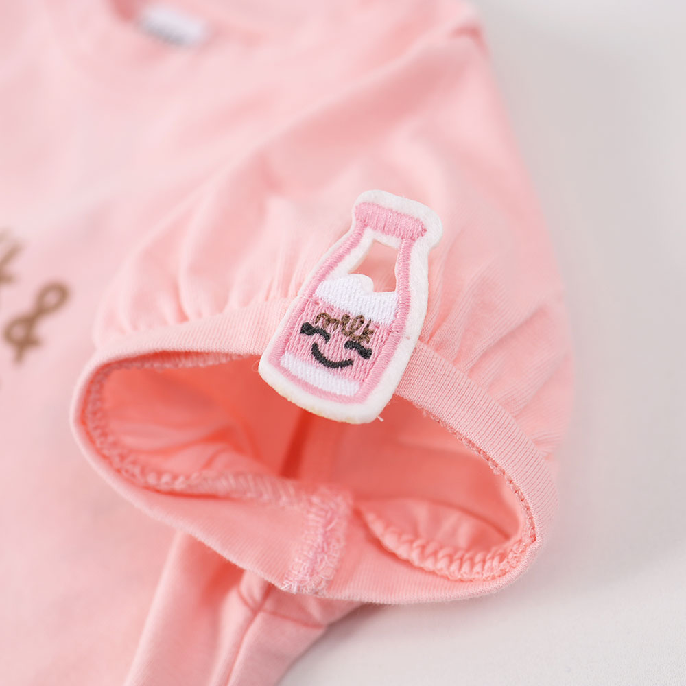 картинка Футболка с патчами на рукавах для девочки DR 18036 Светло-розовый от магазина детских товаров ALiSa