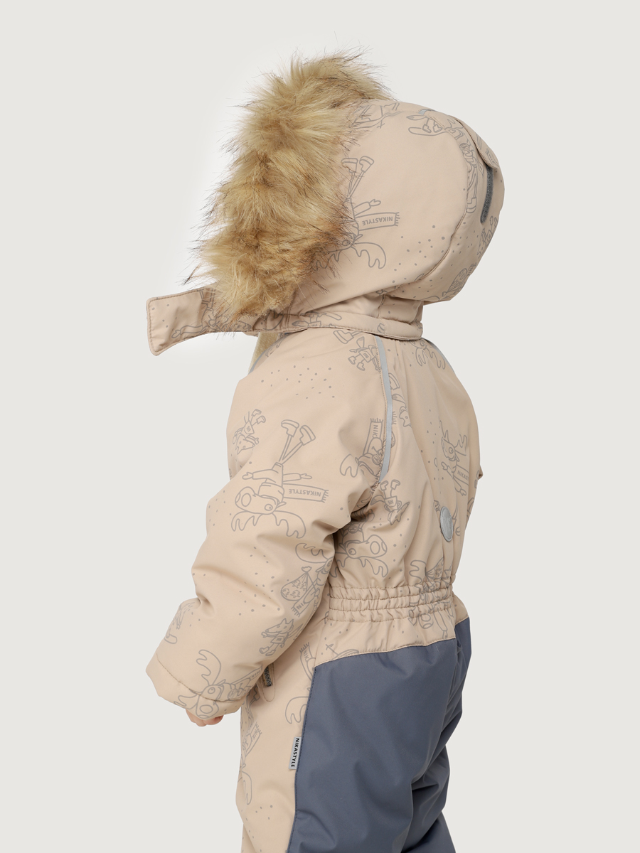 картинка Комбинезон для девочки NIKASTYLE 8з0425 Латте Серый от магазина детских товаров ALiSa