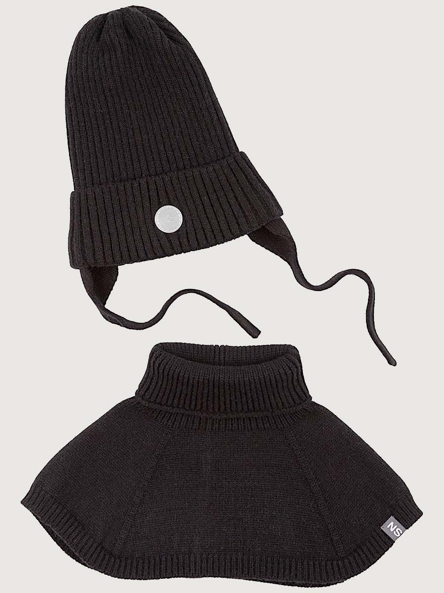картинка Комплект шапка манишка NIKASTYLE 12з16025 Черный от магазина детских товаров ALiSa
