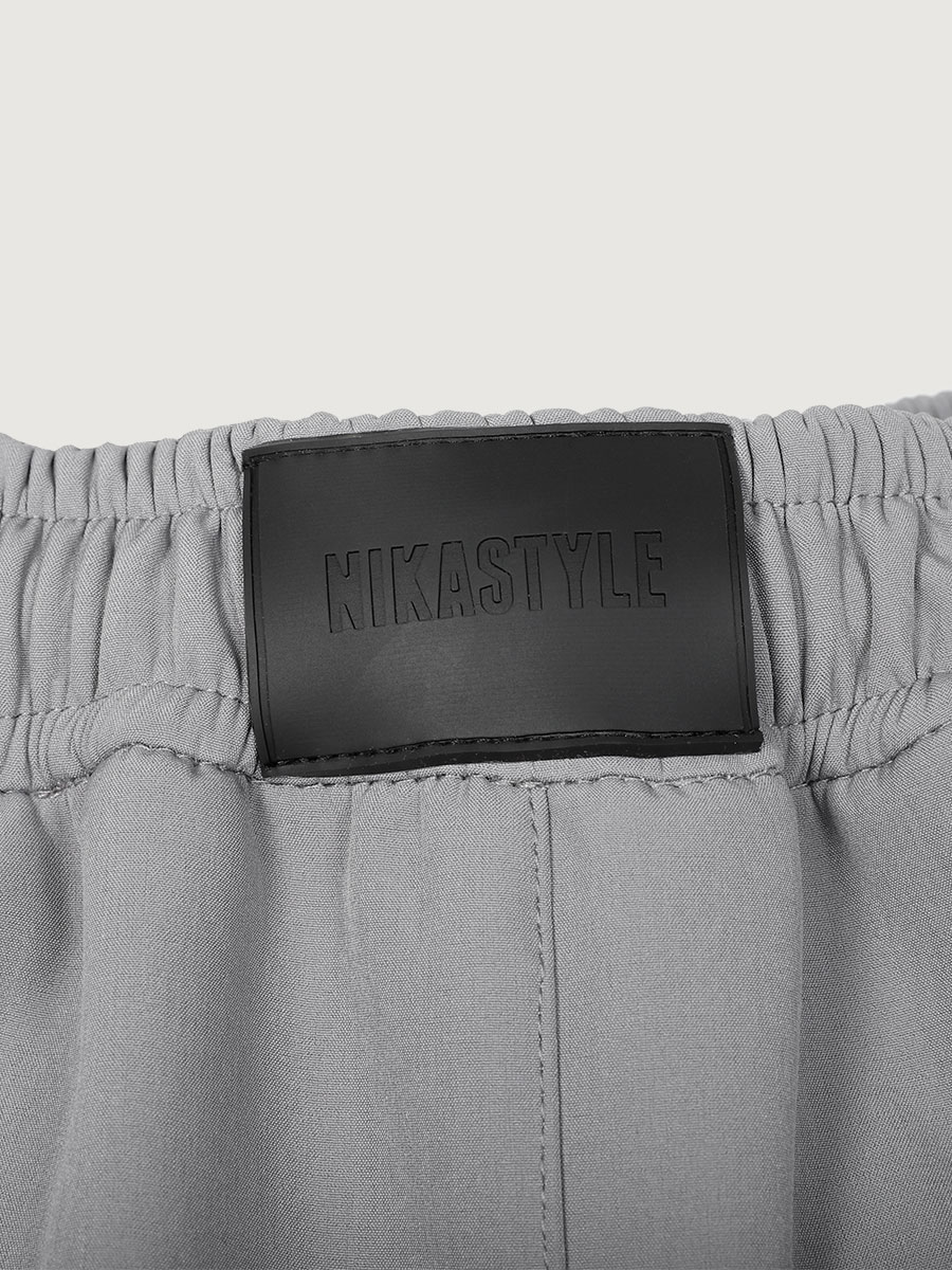 картинка Брюки Софтшел NIKASTYLE 2л19125 Серый от магазина детских товаров ALiSa