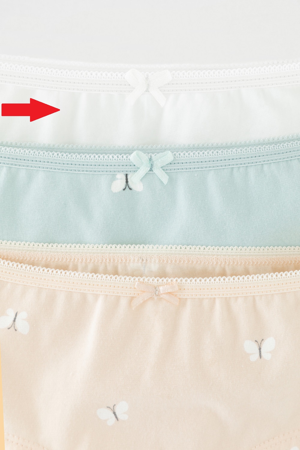 картинка Трусы для девочки Crockid К 1964-3 голубой опал, персиковый зефир, бабочки (белый) от магазина детских товаров ALiSa