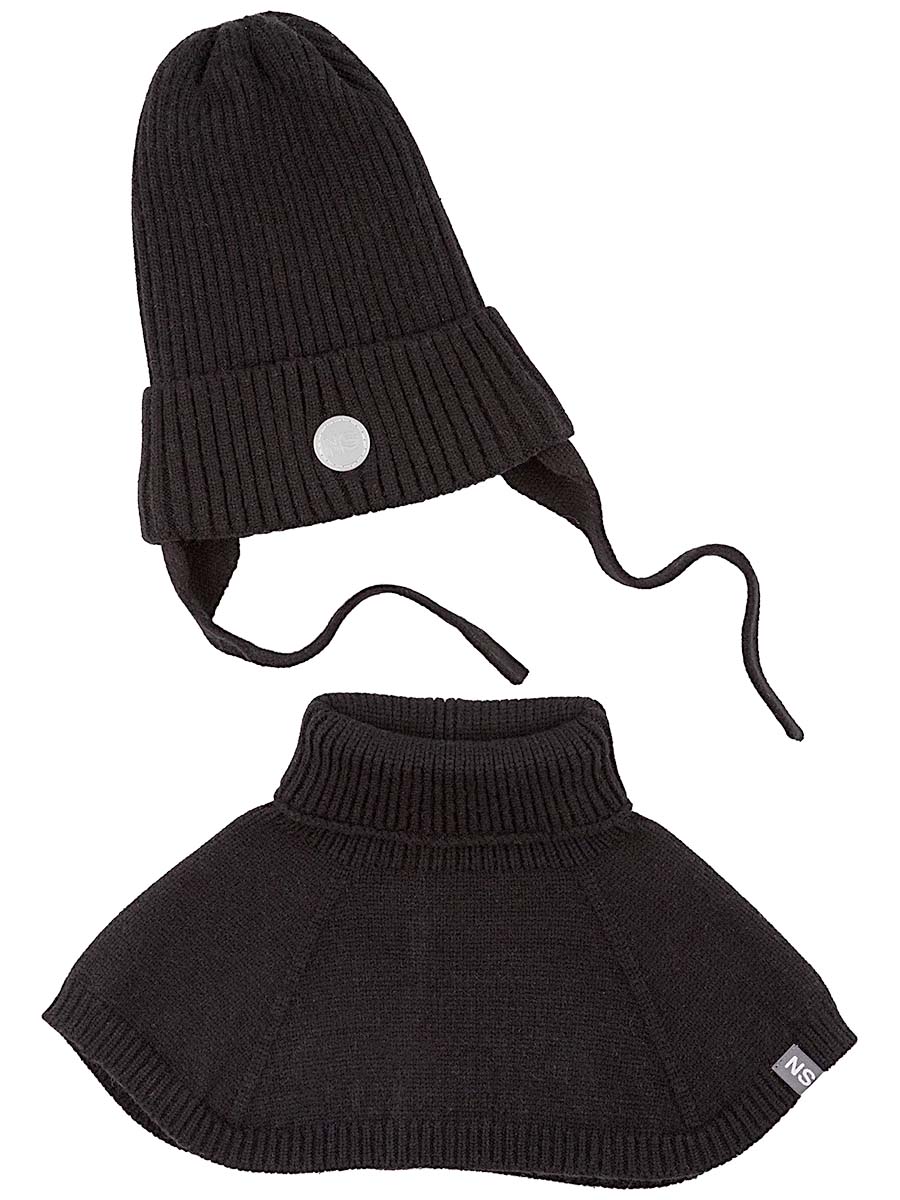 картинка Комплект шапка манишка для мальчика NIKASTYLE 12з16024 Черный от магазина детских товаров ALiSa