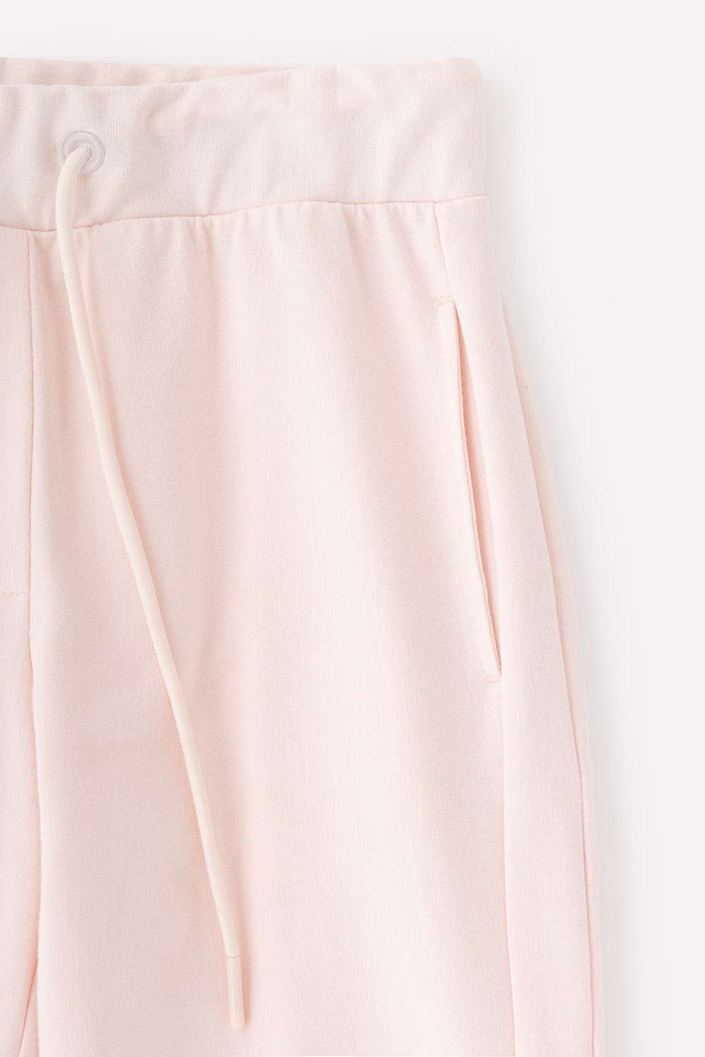 картинка Брюки для девочки КБ 400418 светлый жемчуг к74 от магазина детских товаров ALiSa