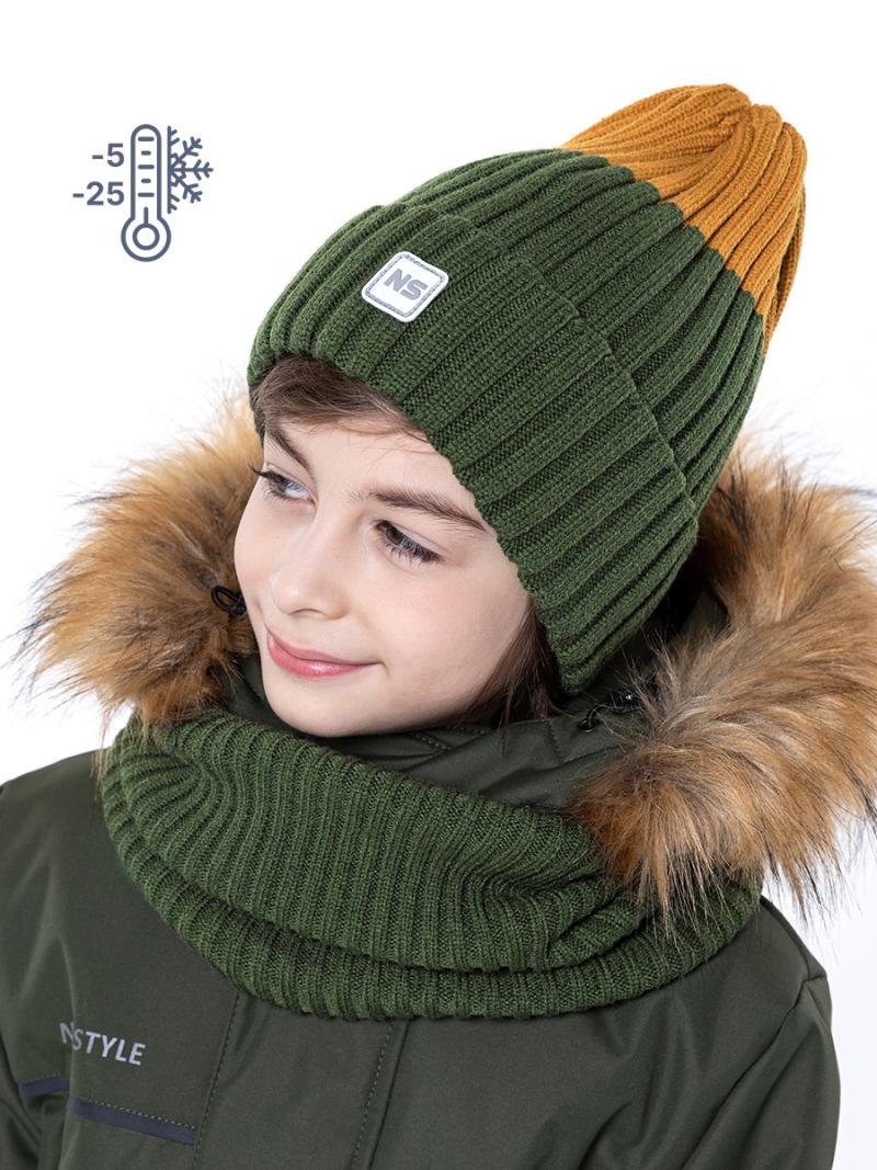картинка Комплект для мальчика NIKASTYLE Шапка снуд 12з11723 хаки горчица от магазина детских товаров ALiSa