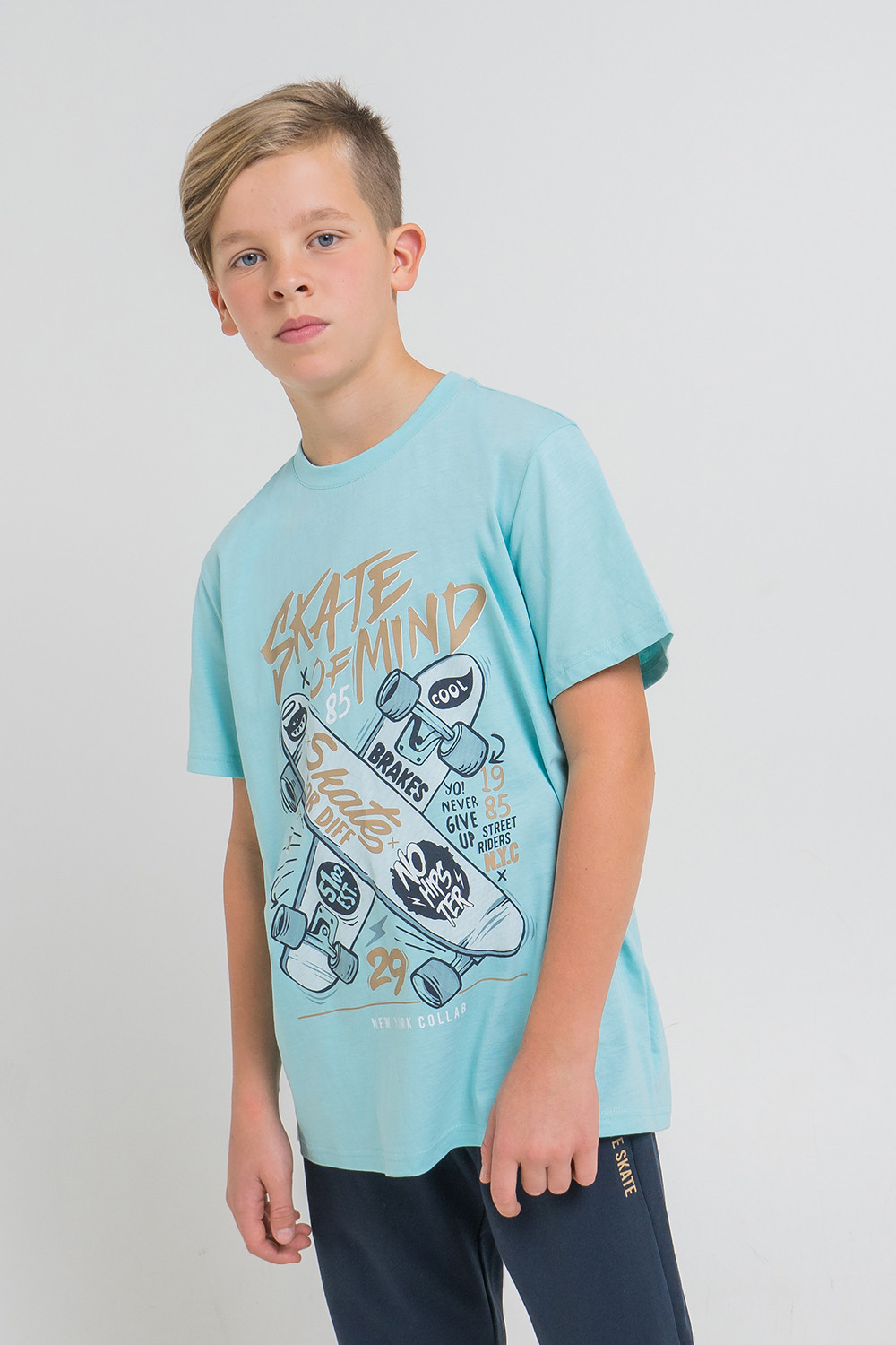 картинка Брюки для мальчика КБ 400030 черно-синий к48 от магазина детских товаров ALiSa